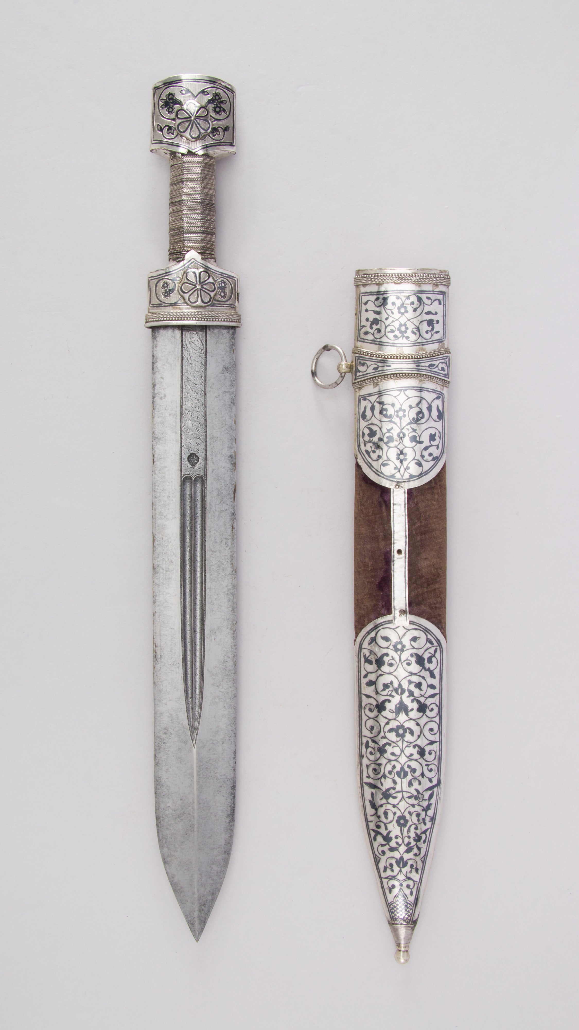 Dagger (Qama) with Sheath
